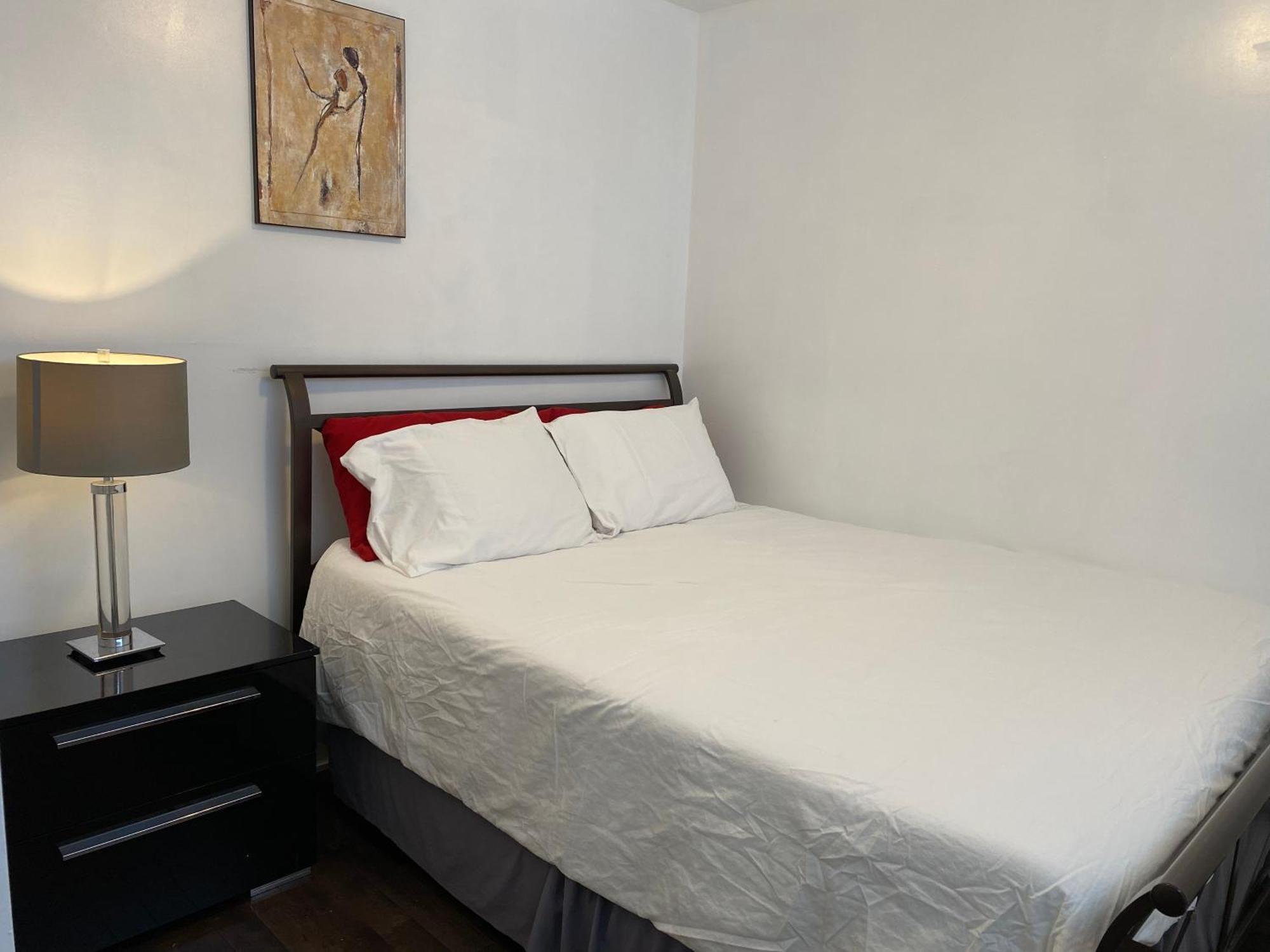 Beautiful Private Full Condo Brossard Eksteriør billede
