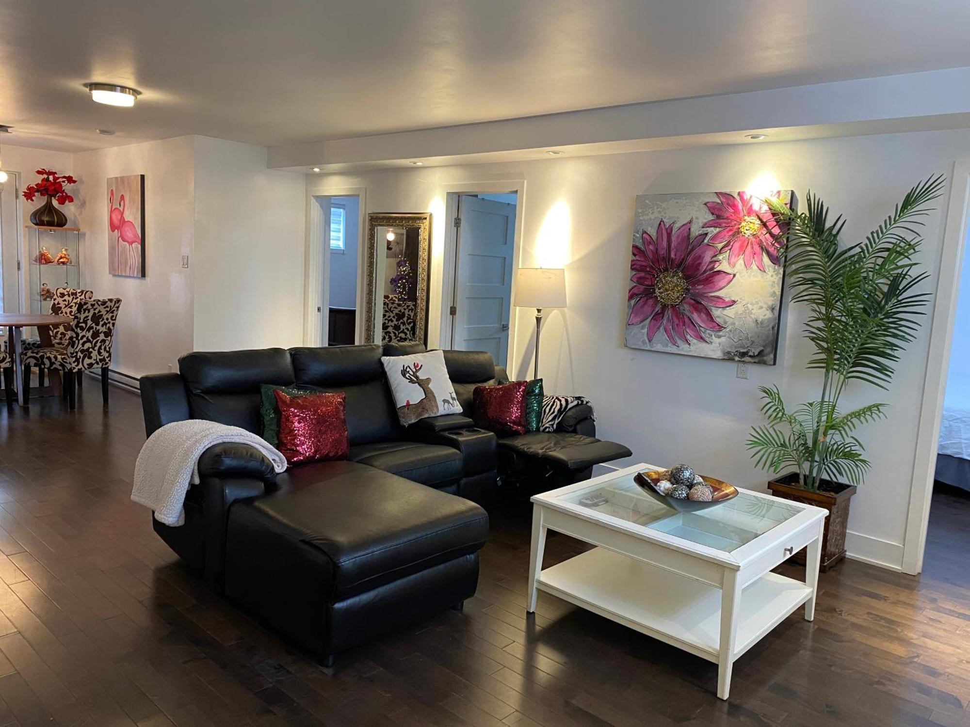 Beautiful Private Full Condo Brossard Eksteriør billede