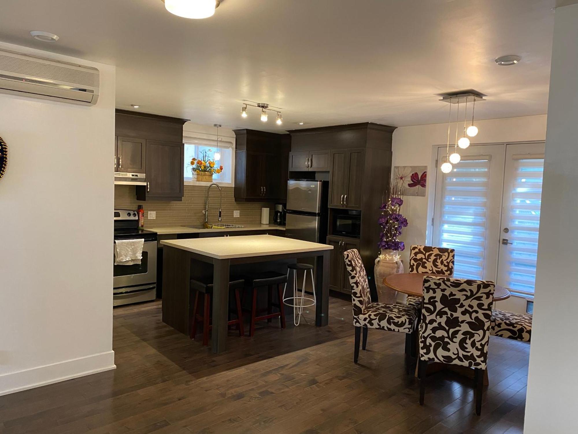 Beautiful Private Full Condo Brossard Eksteriør billede