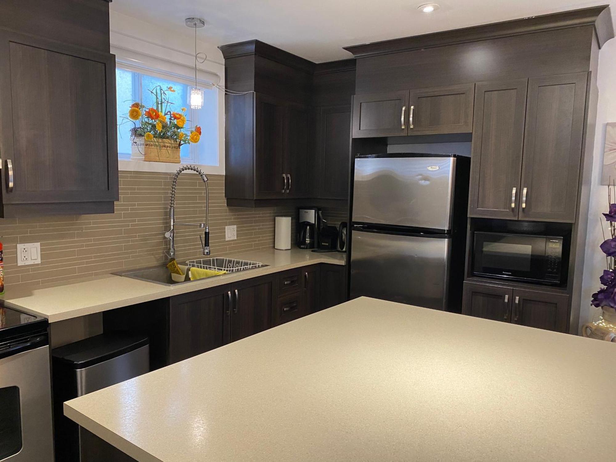 Beautiful Private Full Condo Brossard Eksteriør billede